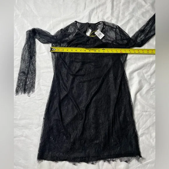 NWT BCBG women’s Black Lace Overlay Sleeveless Dress Size XS - Picture 3 of 7